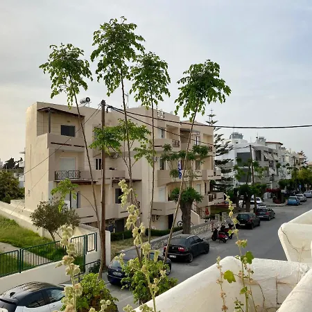 Apartment Central, Sunny & Spacious Apartment, In Kos, 