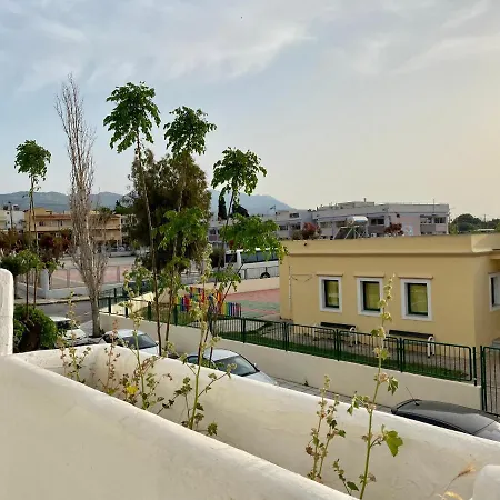 Central, Sunny & Spacious Apartment, In Kos, 