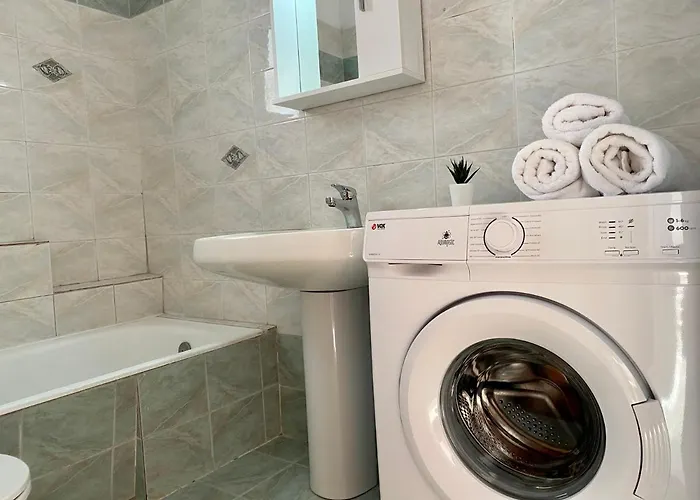 Appartement Central, Sunny & Spacious In - No 1 *