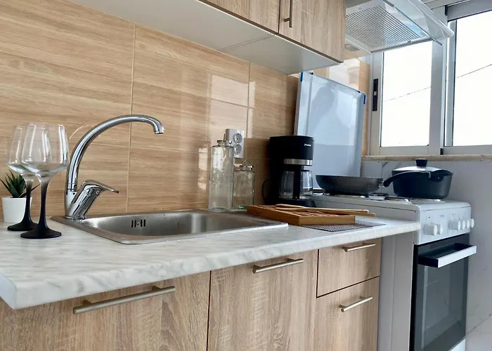 דירה Central, Sunny & Spacious In - No 1